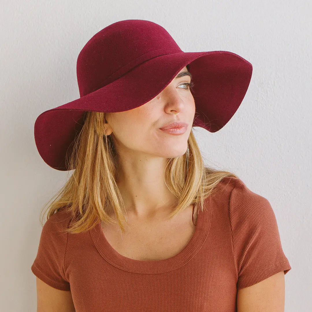 Zoe Capeline – SUNHATS EUROPE